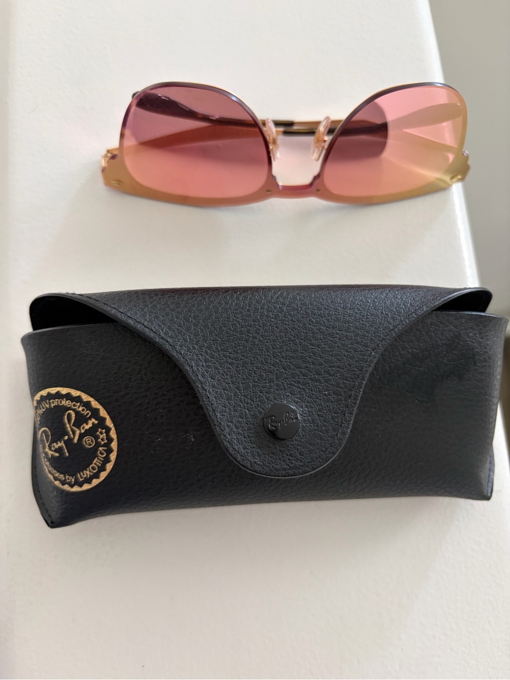 Ray-Ban Rose Gold Frame with Pink Gradient Lenses Women's Sunglasses - Picture 2 of 4